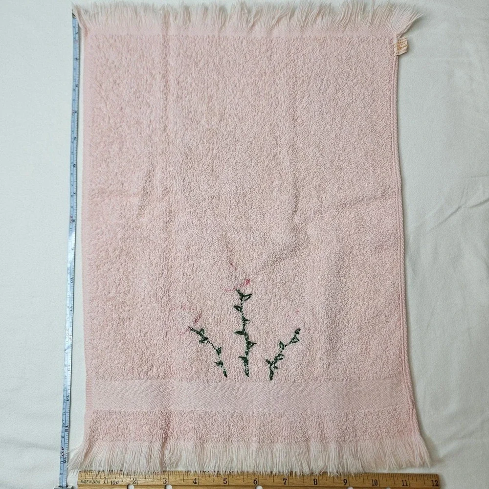 Vintage Callaway Luxury Pink Cotton Hand Towel Embroidered Roses Fringe USA Made